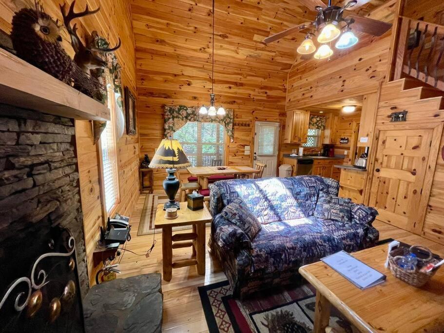 Cabin 2 Bed Close To Helen Hot Tub #15 Eksteriør bilde